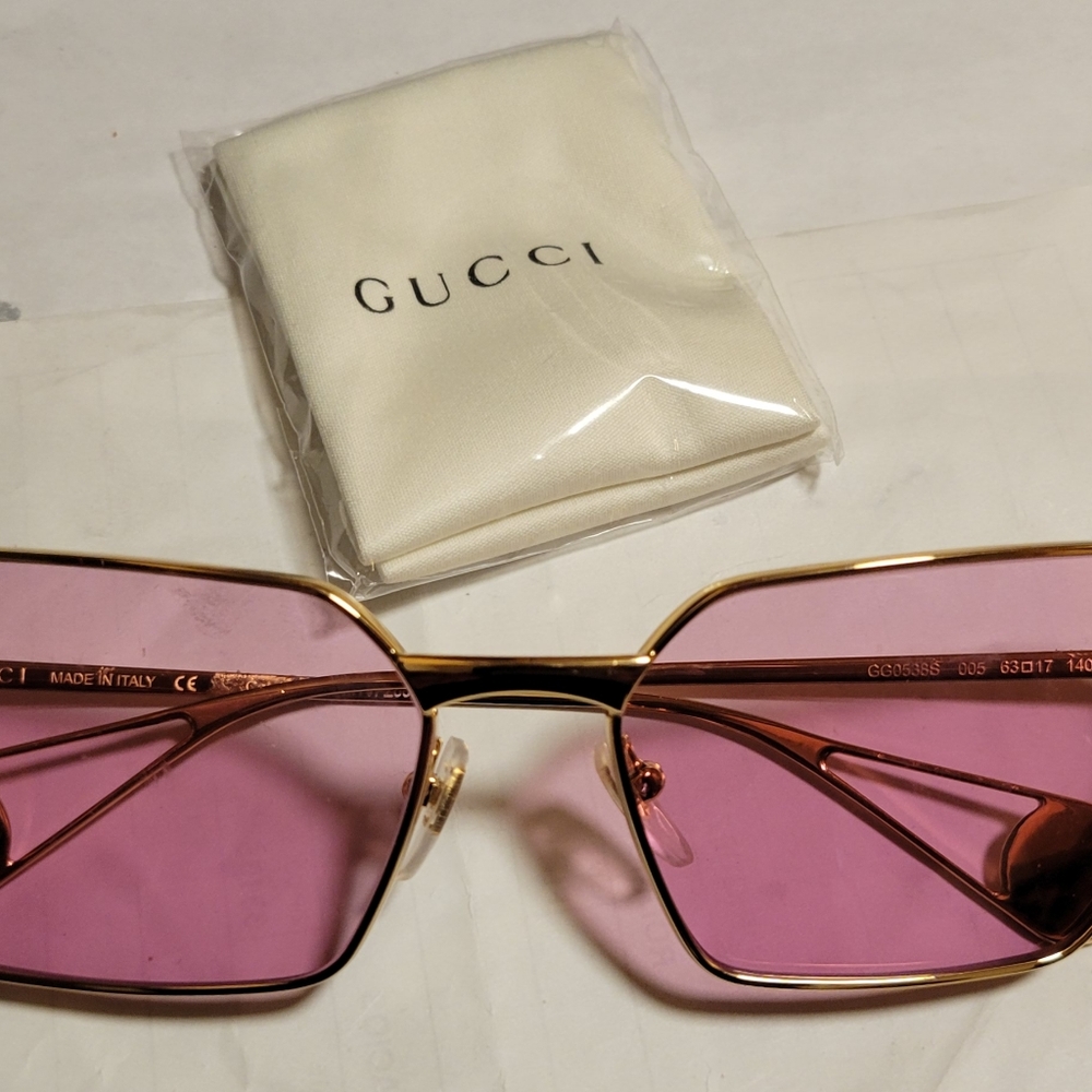 Gucci Pink sunglasses authentic